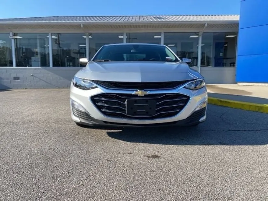 2022 Chevrolet Malibu 1LT photo 1