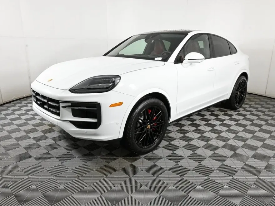 2025 Porsche Cayenne Coupe S photo 1