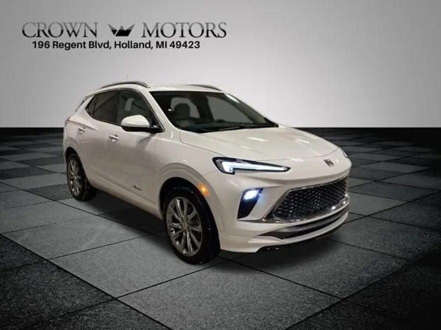 2025 Buick Encore GX Avenir photo 1
