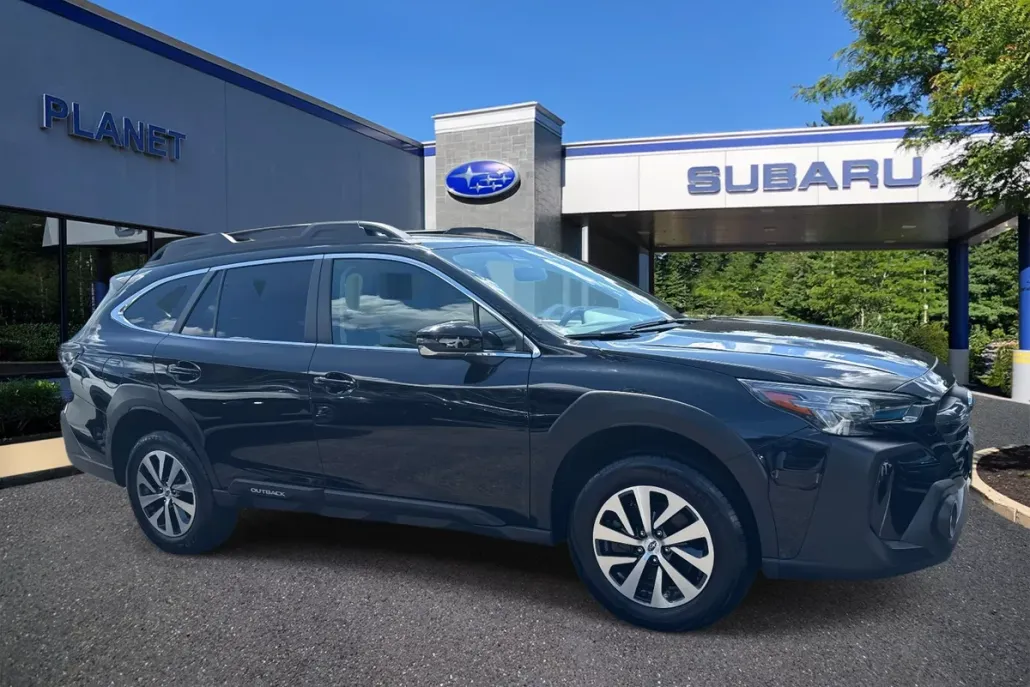 2025 Subaru Outback Premium photo 1