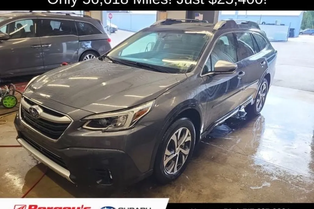 2021 Subaru Outback Touring photo 1
