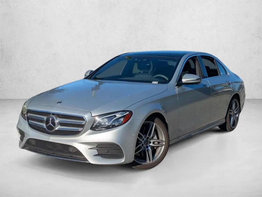 2018 Mercedes Benz E 300 Sedan photo 1