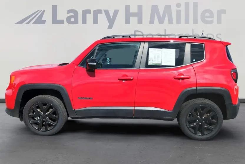 2023 Jeep Renegade Latitude photo 1