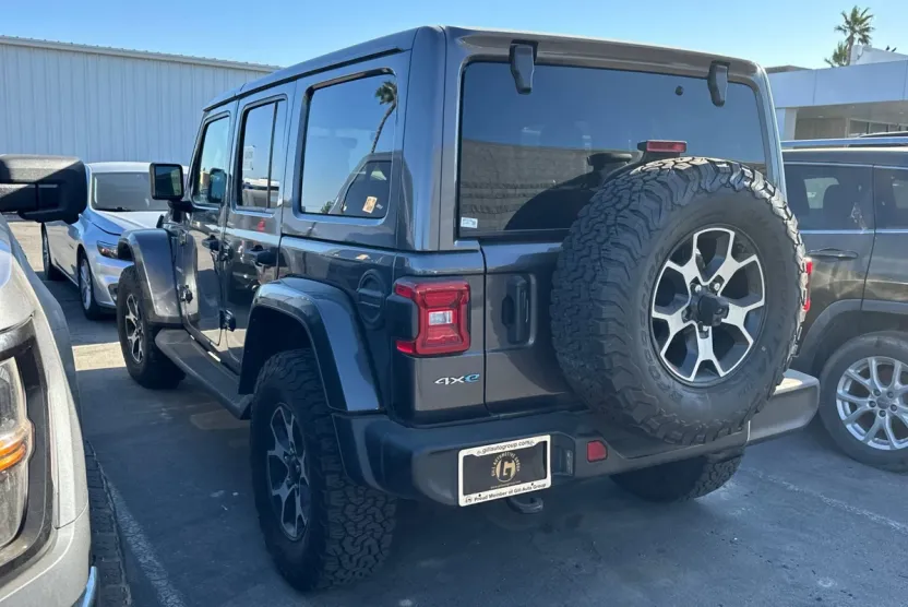 2021 Jeep Wrangler Unlimited Sahara High Altitude 4xe photo 1