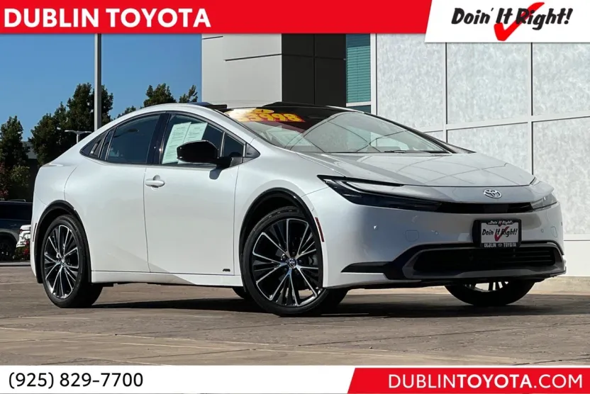 2024 Toyota Prius Limited photo 1
