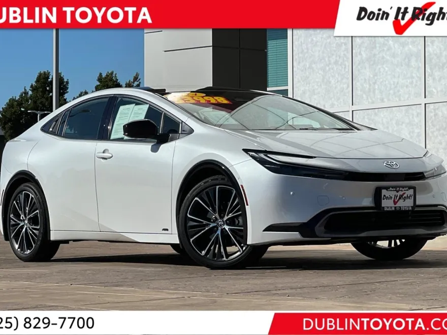 2024 Toyota Prius Limited photo 1