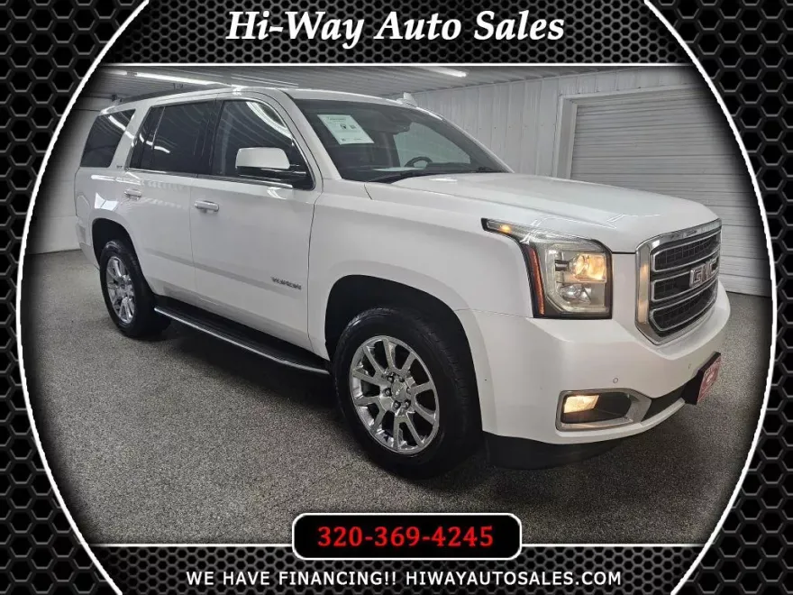 2017 Gmc Yukon SLT photo 1
