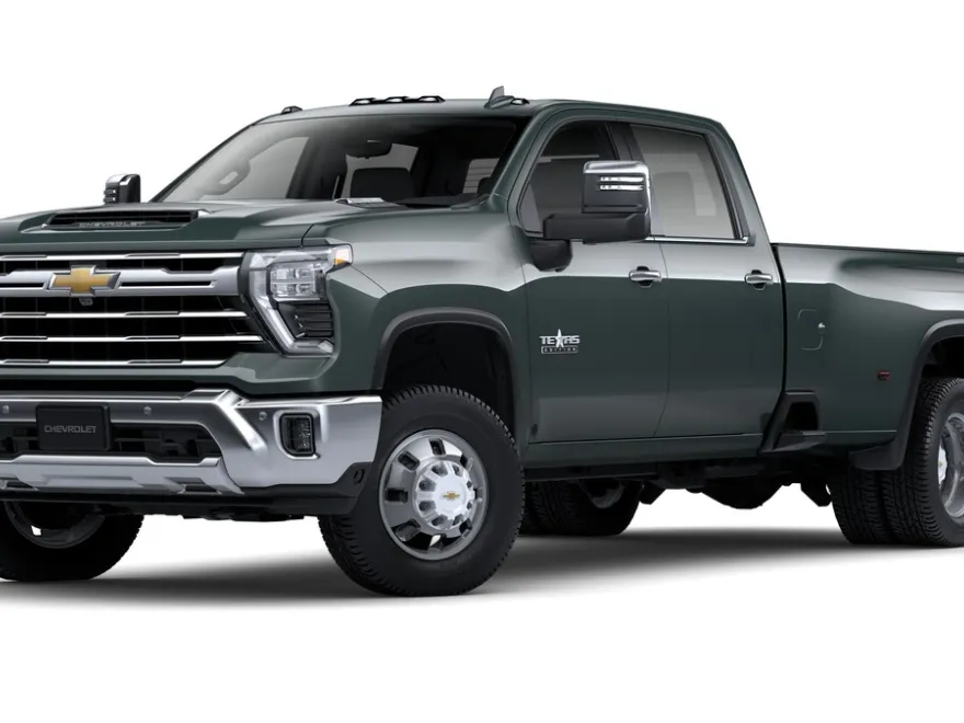 2025 Chevrolet Silverado 3500HD LTZ photo 1