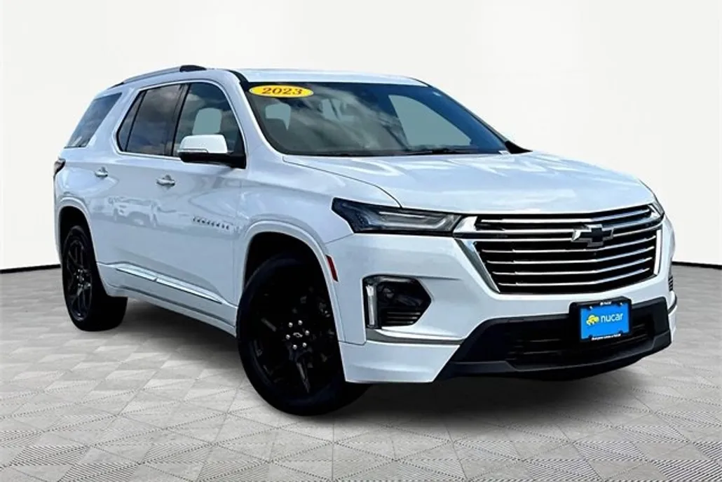 2023 Chevrolet Traverse Premier photo 1