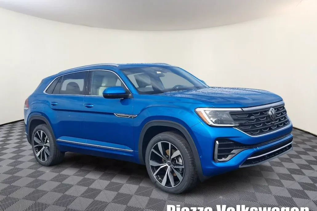 2025 Volkswagen Atlas Cross Sport SEL Premium R-Line photo 1