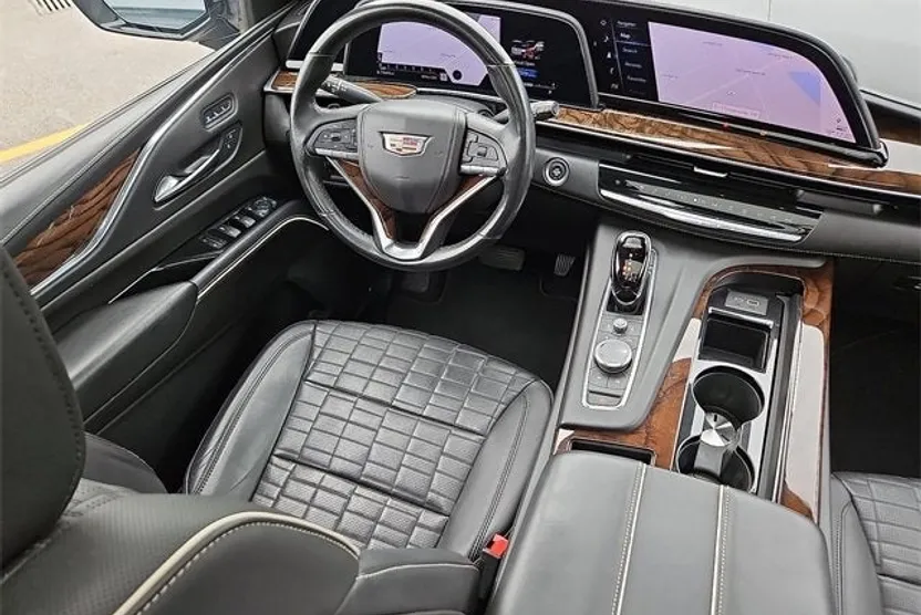 2021 Cadillac Escalade Sport Platinum photo 1