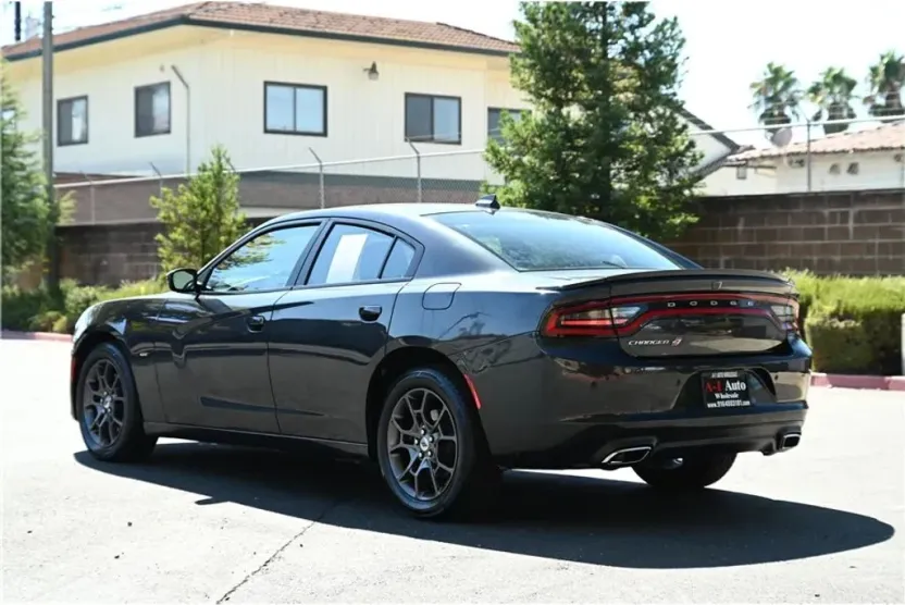 2018 Dodge Charger GT Plus photo 1