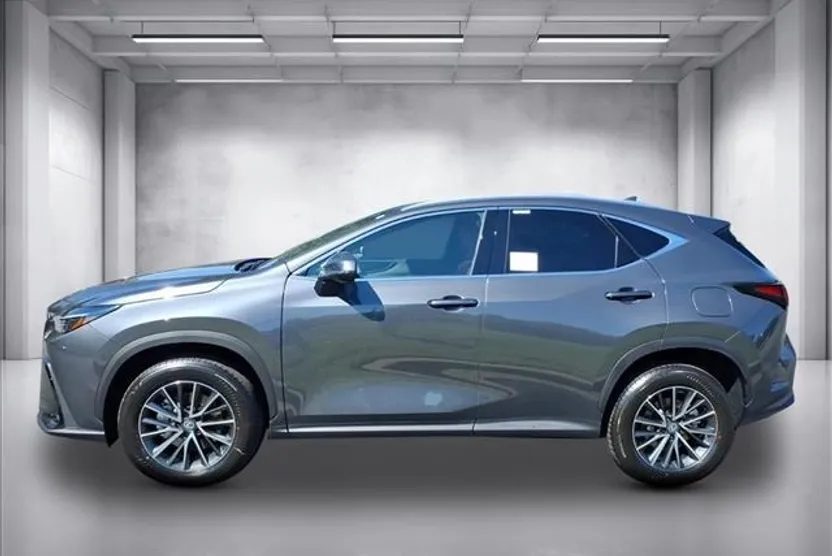 2026 Lexus NX 350 photo 1
