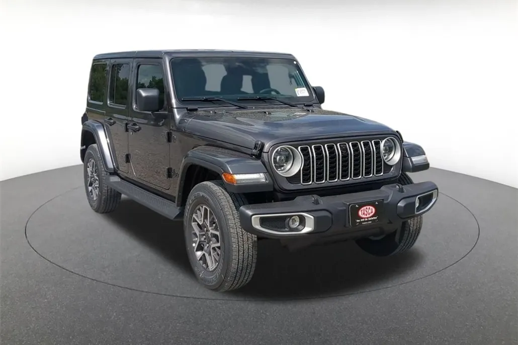 2025 Jeep Wrangler Sahara photo 1