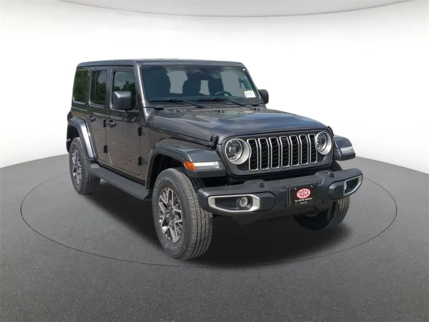 2025 Jeep Wrangler Sahara photo 1