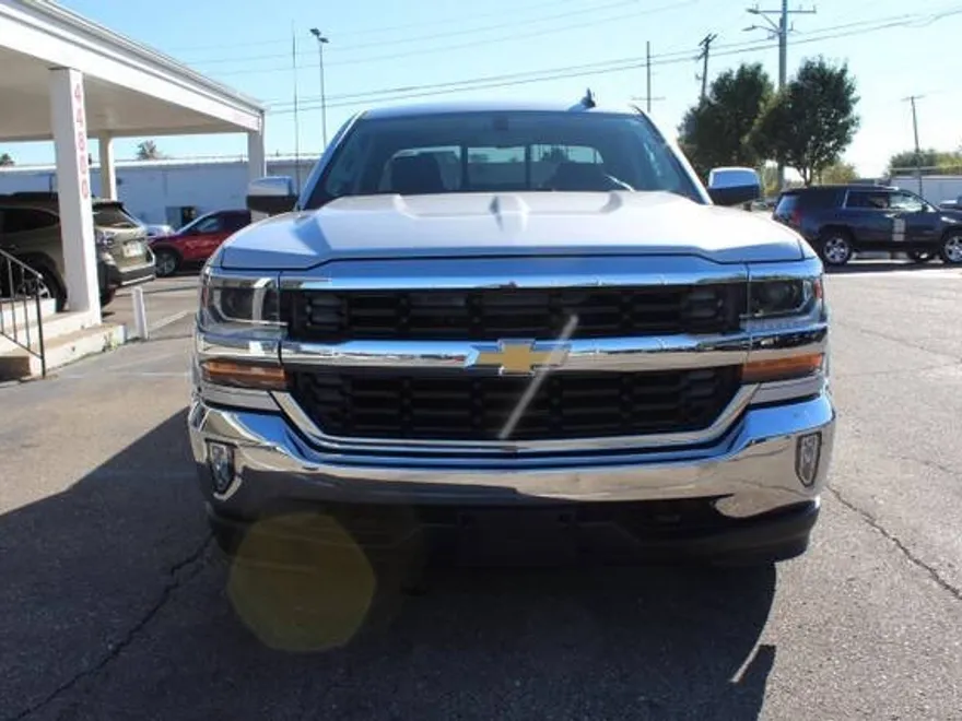 2016 Chevrolet Silverado 1500 LT photo 1