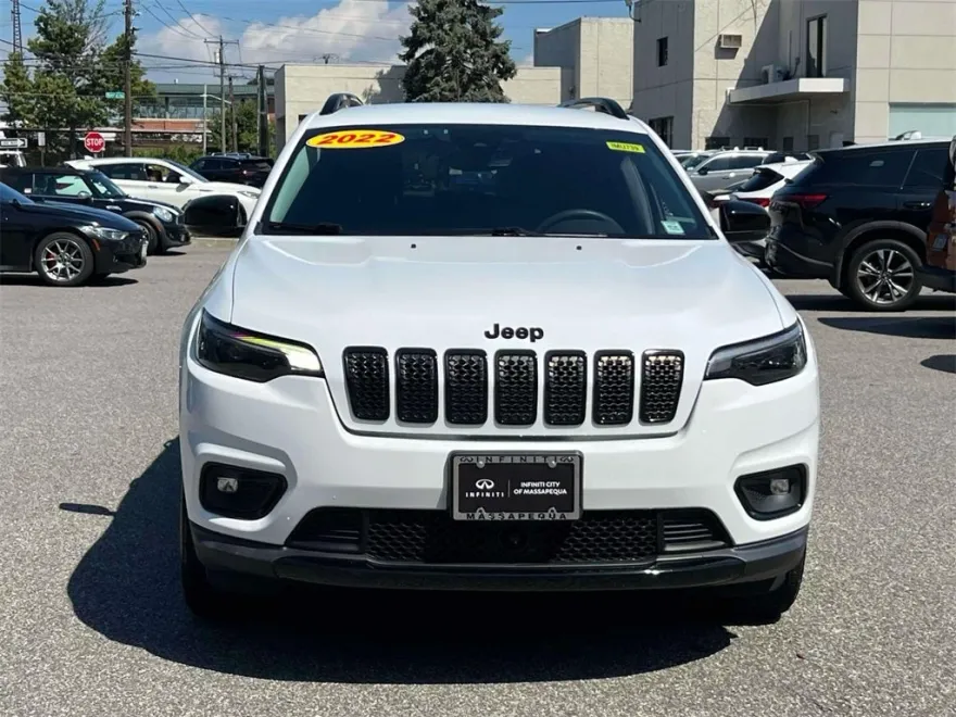2022 Jeep Cherokee Altitude photo 1