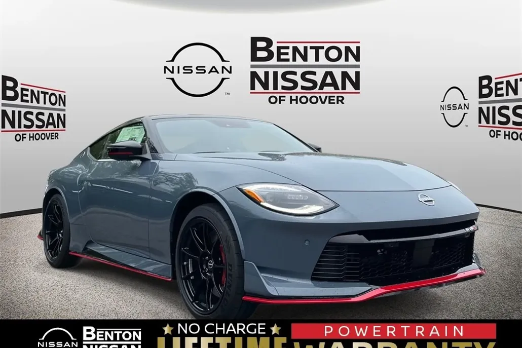 2025 Nissan Z Nismo photo 1