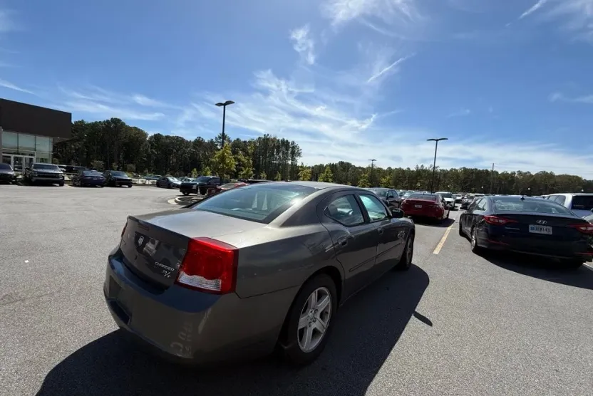 2010 Dodge Charger R/T photo 1