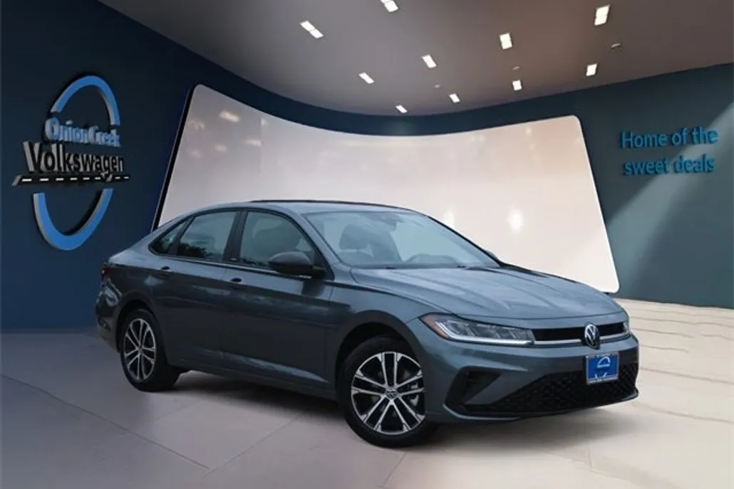 2025 Volkswagen Jetta 1.5T Sport photo 1
