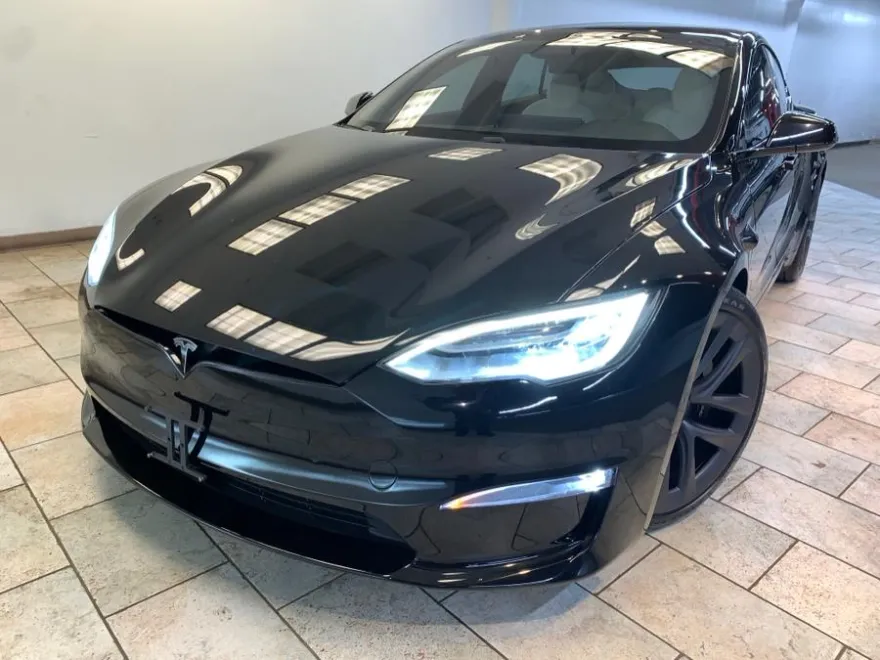 2021 Tesla Model S Long Range AWD photo 1
