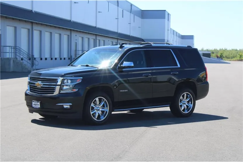 2017 Chevrolet Tahoe Premier photo 1