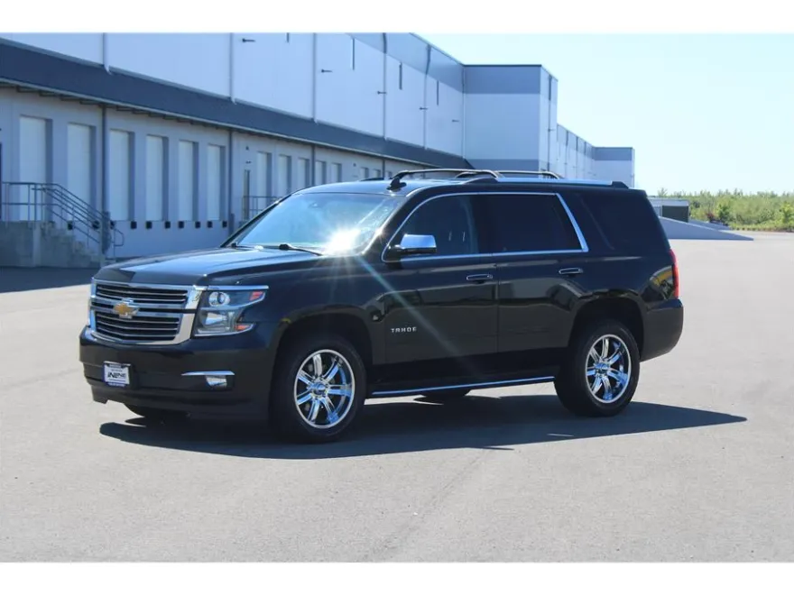 2017 Chevrolet Tahoe Premier photo 1
