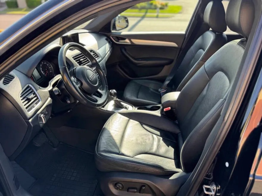 2015 Audi Q3 Premium Plus photo 1