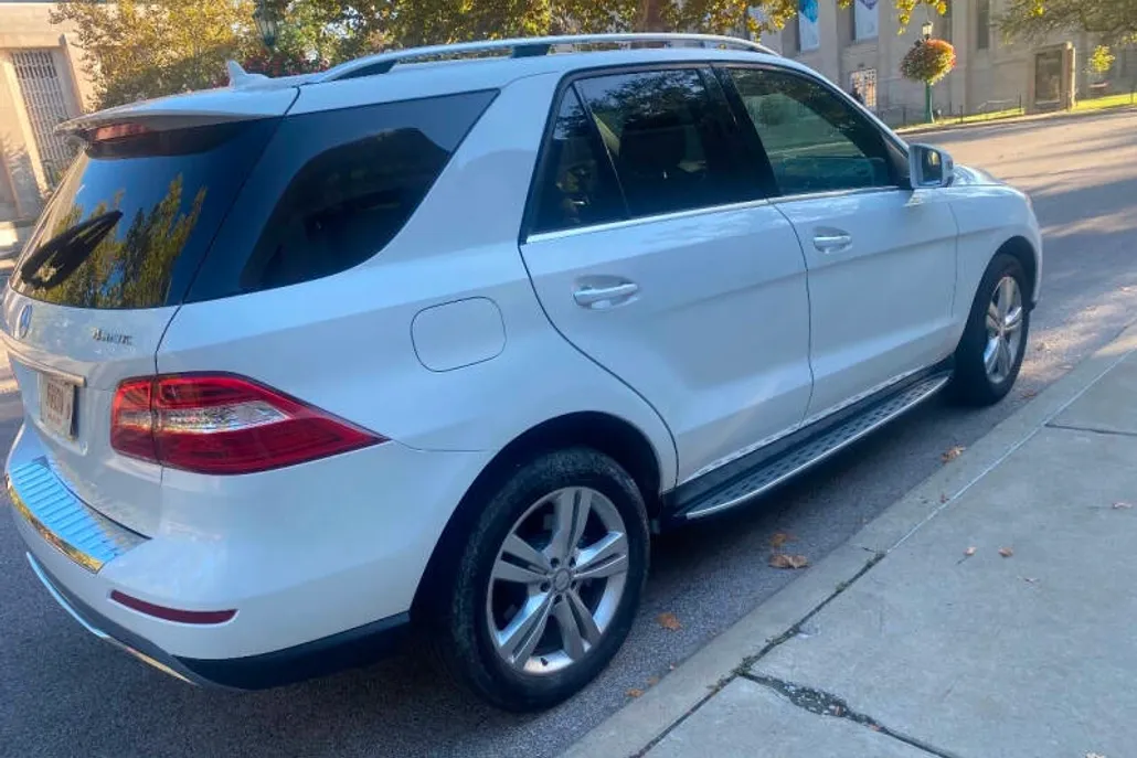 2015 Mercedes Benz ML 350 4MATIC photo 1