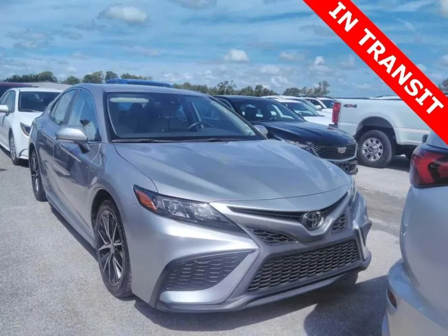 2023 Toyota Camry SE photo 1
