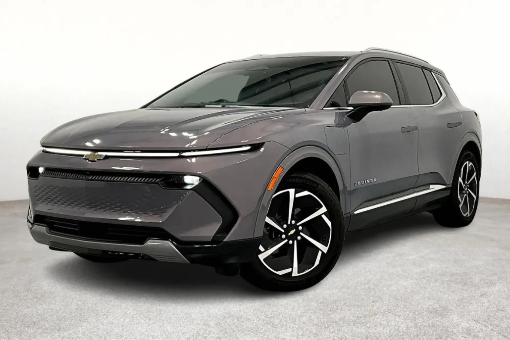 2024 Chevrolet Equinox EV 2LT photo 1