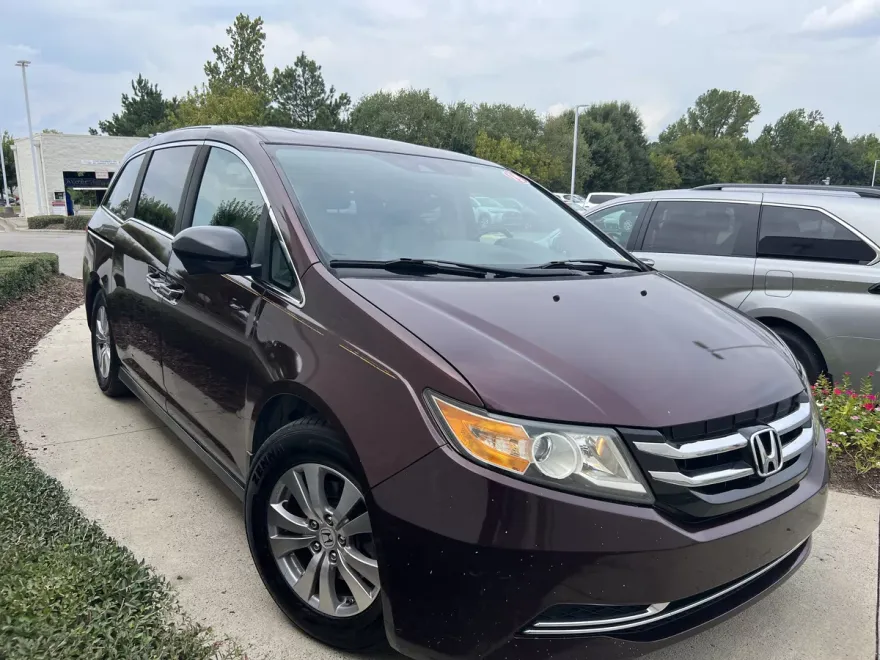 2015 Honda Odyssey EX-L photo 1