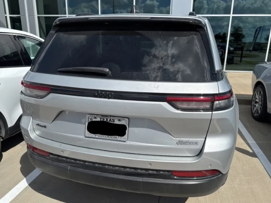 2023 Jeep Grand Cherokee Altitude photo 1