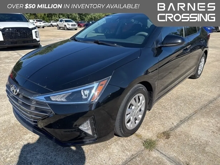 2020 Hyundai Elantra SE photo 1