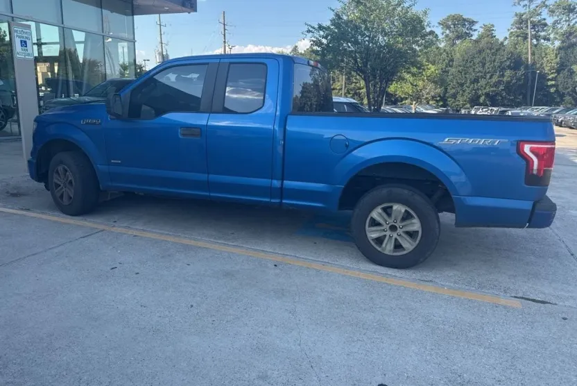 2015 Ford F-150 XLT photo 1