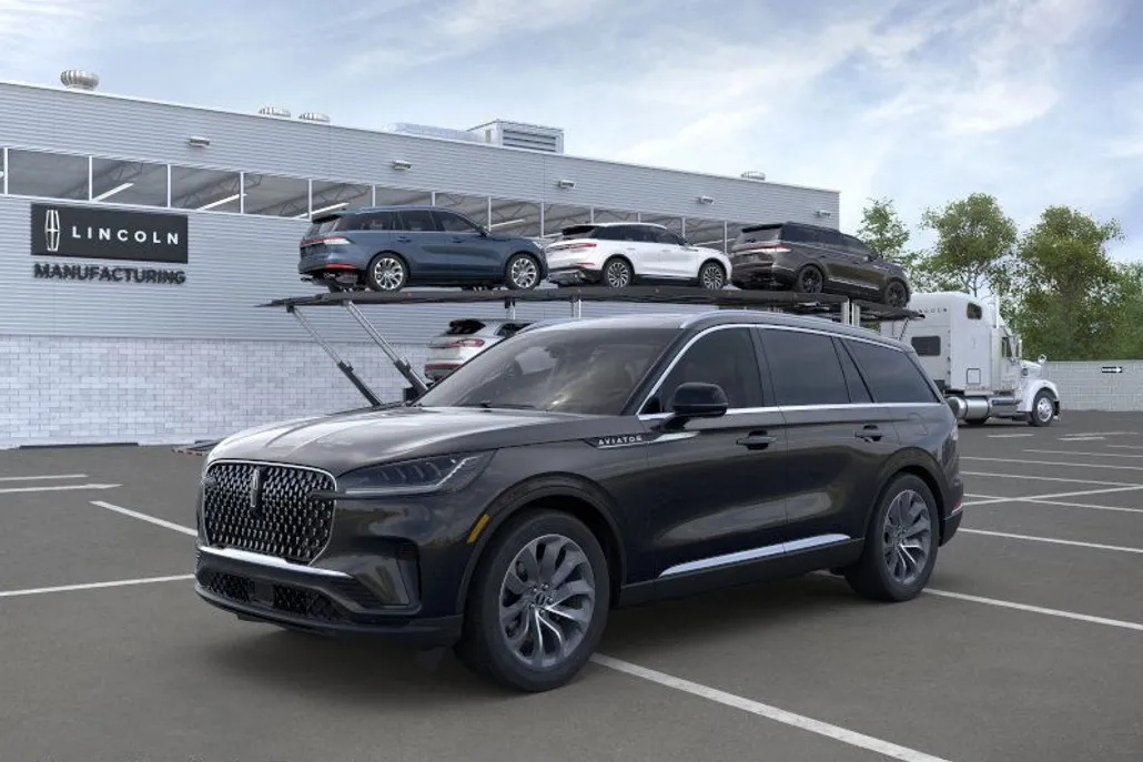 2025 Lincoln Aviator Premiere photo 1