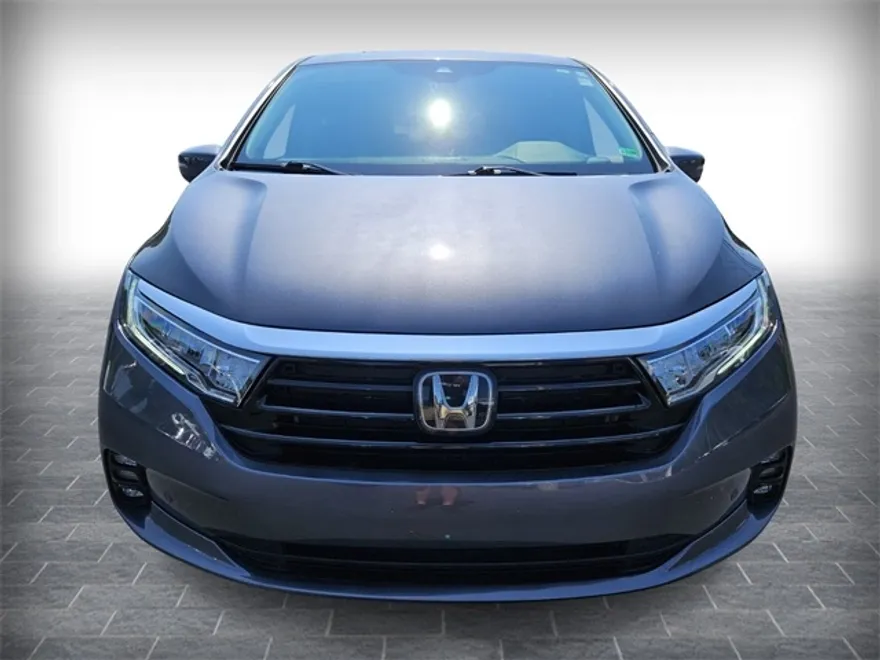 2023 Honda Odyssey Touring photo 1
