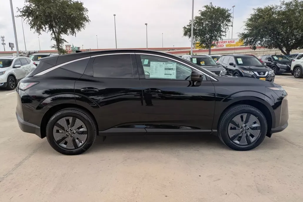 2025 Nissan Murano SL photo 1