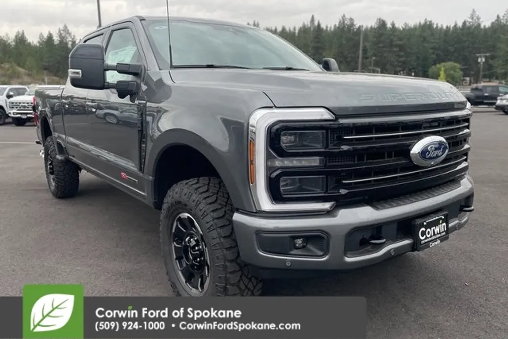 2025 Ford F-350 Platinum photo 1