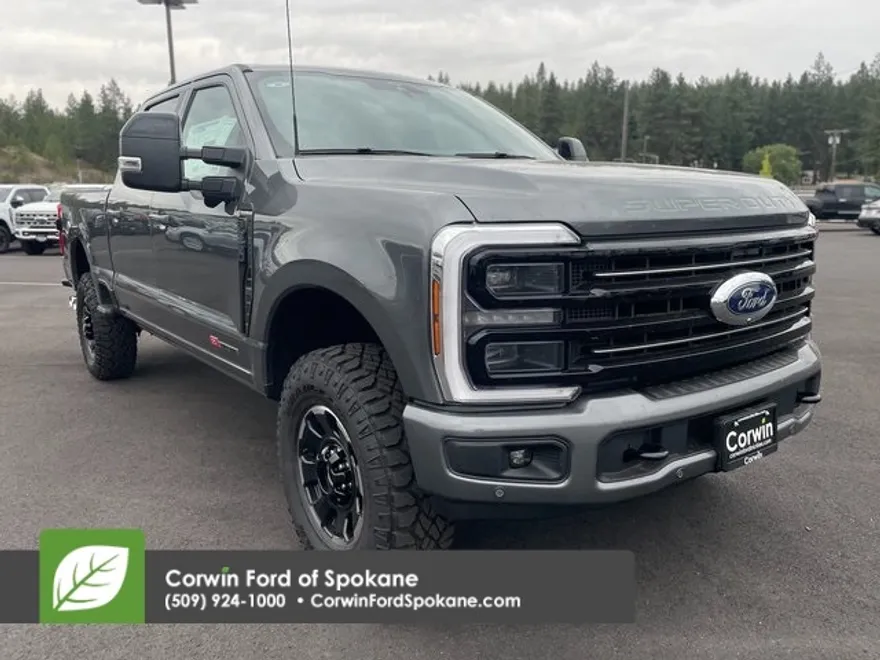 2025 Ford F-350 Platinum photo 1