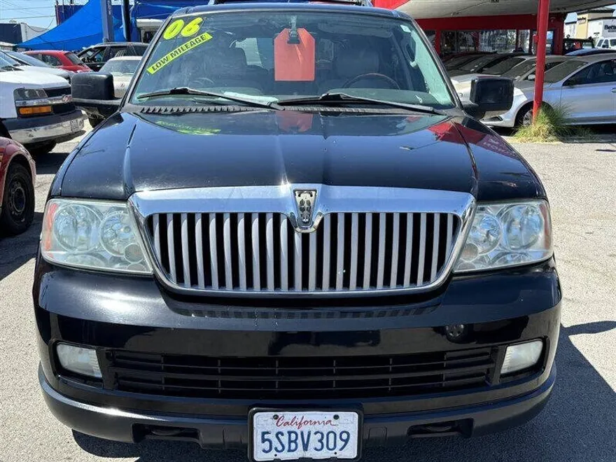2006 Lincoln Navigator Ultimate photo 1