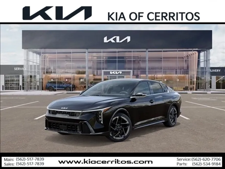 2025 Kia K4 GT-Line photo 1