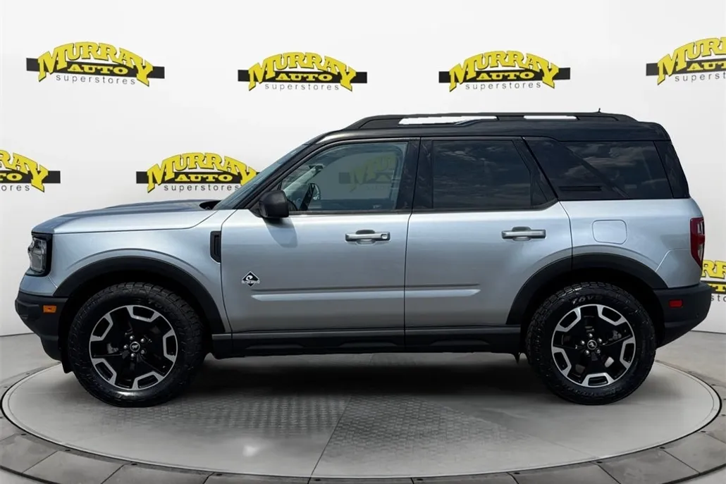 2021 Ford Bronco Sport Outer Banks photo 1