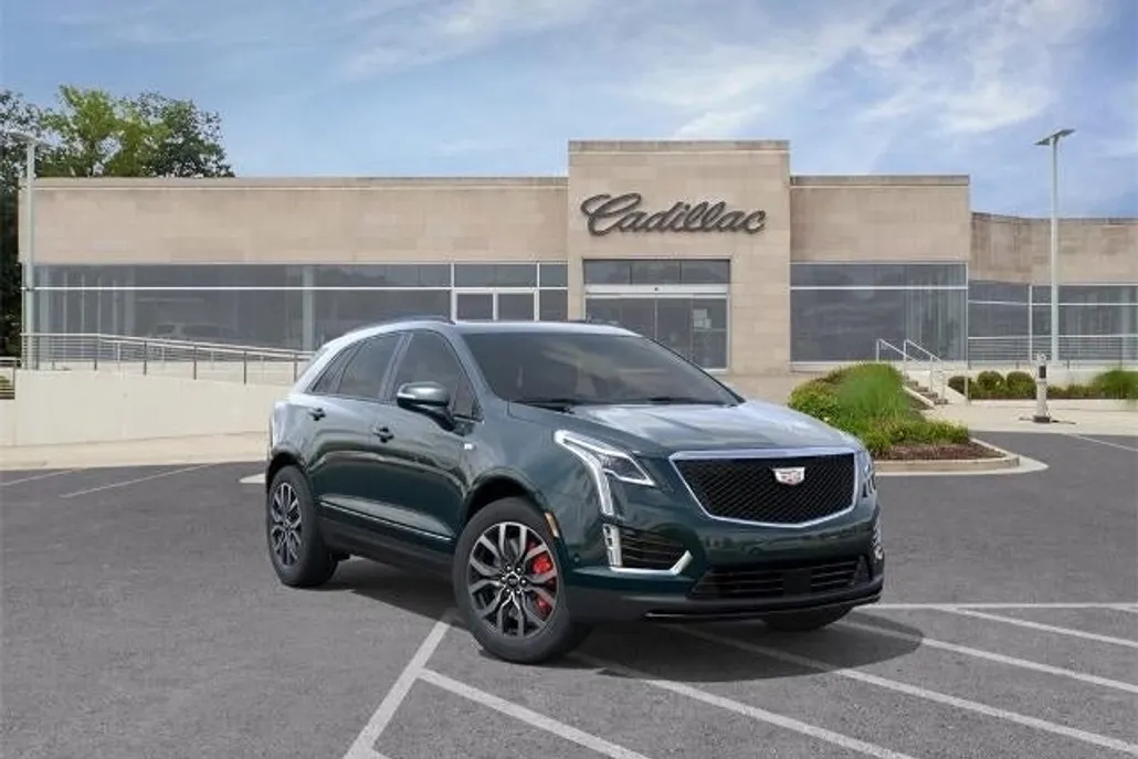 2025 Cadillac XT5 Sport photo 1