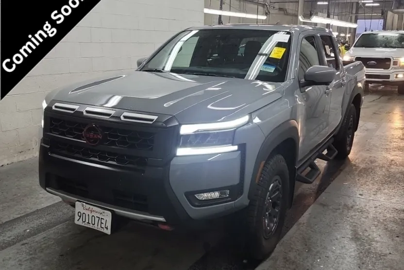 2025 Nissan Frontier PRO-4X photo 1