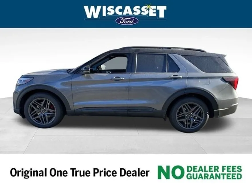 2025 Ford Explorer ST photo 1