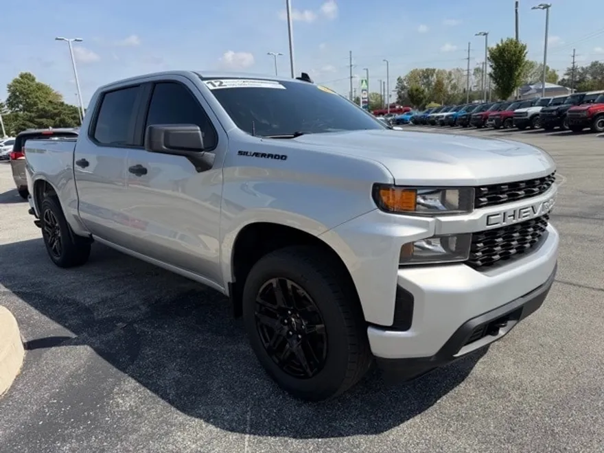 2022 Chevrolet Silverado 1500 Custom photo 1