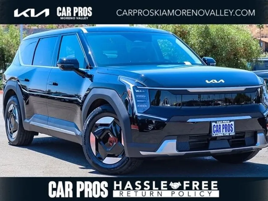 2026 Kia EV9 Light Long Range photo 1