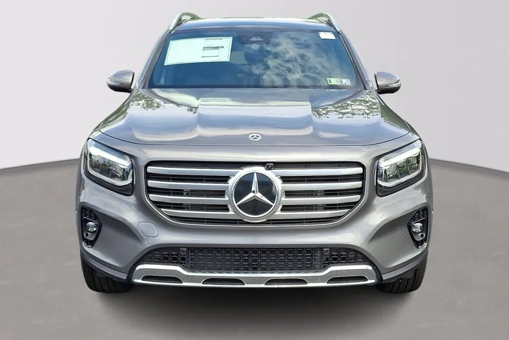 2025 Mercedes Benz GLB 250 4MATIC photo 1