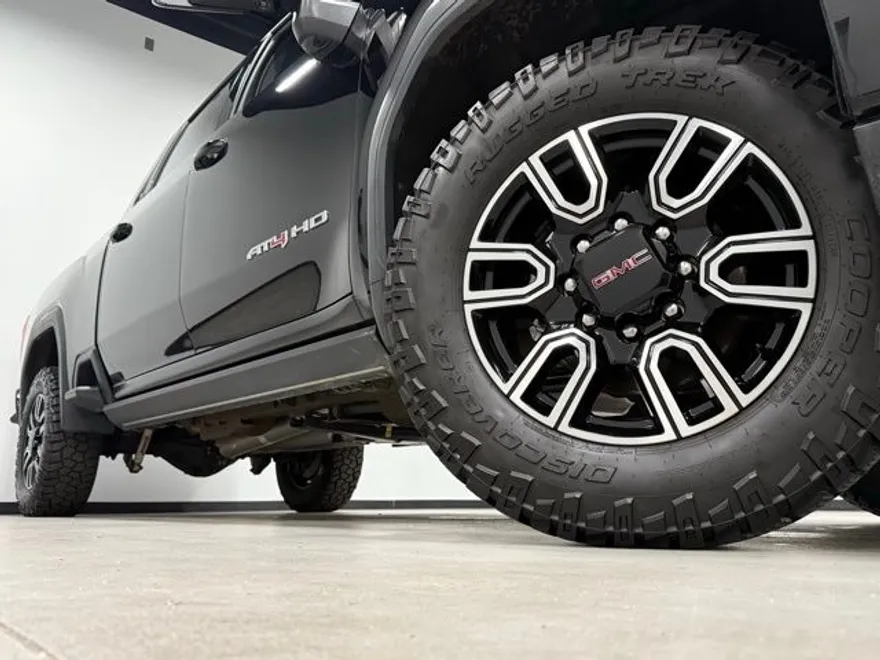 2023 Gmc Sierra HD AT4 photo 1